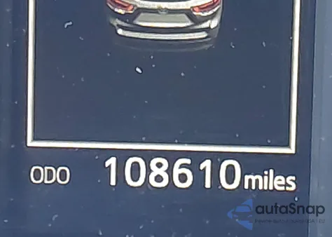 2018 Toyota Highlander Xle z USA, uszkodzony, nr VIN 5TDJZRFH8JS560231